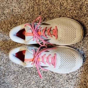 Brooks Revel womens size 11.5